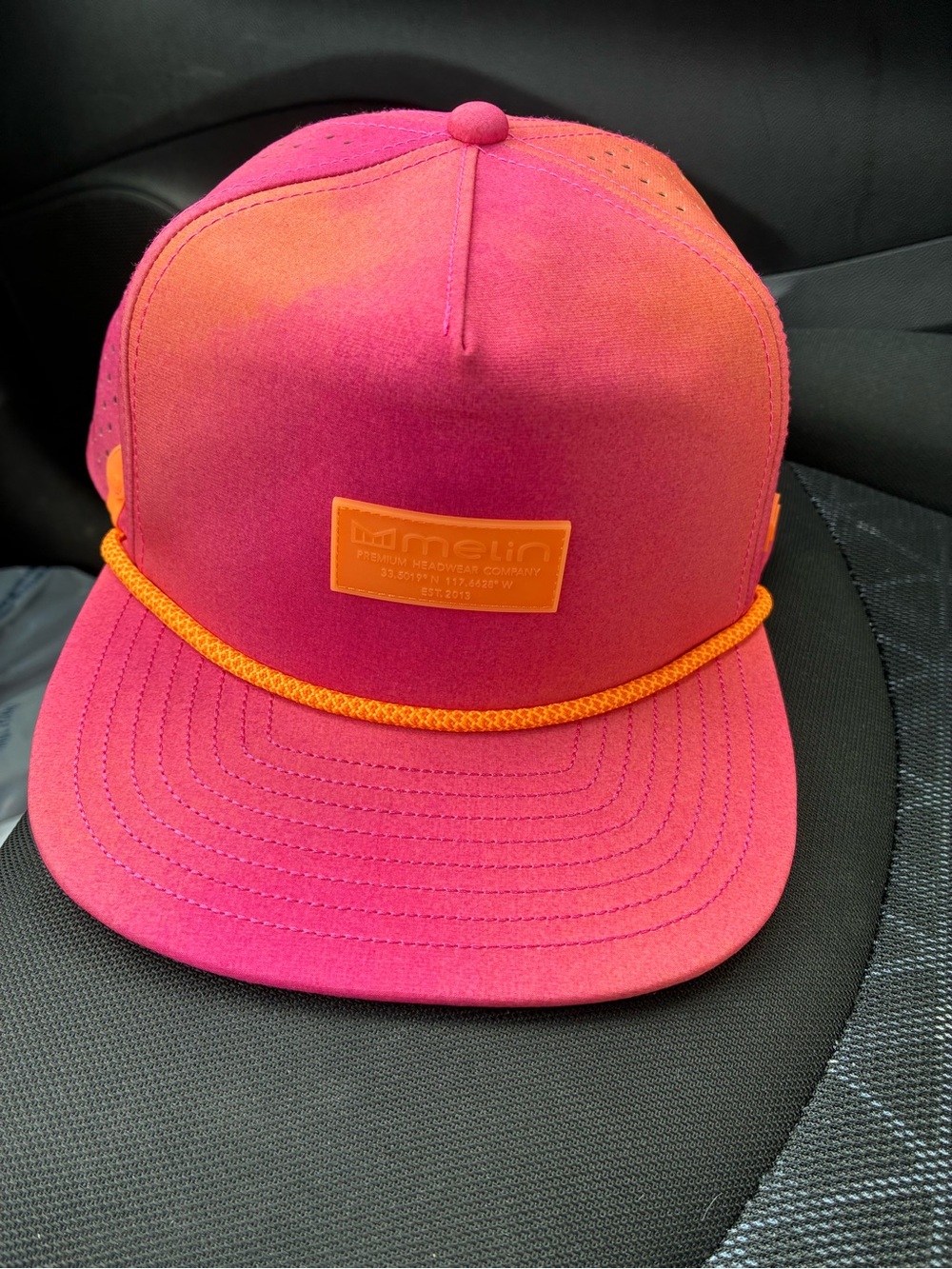 Melin Coronado Brick Hydro Hat Sunset Aura Classic Clasp Golf Rare